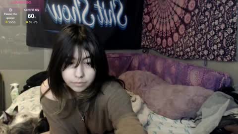 Snapshot of londonray chatting on 09.24.25 londonray online show from 09.24.25