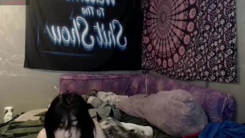 Snapshot of londonray chatting on 09.29.25 londonray online show from 09.29.25