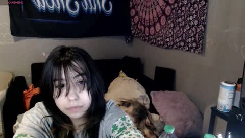 Snapshot of londonray chatting on 11.05.25 londonray online show from 11.05.25