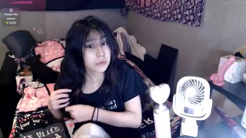 Snapshot of londonray chatting on 02.08.26 londonray online show from 02.08.26