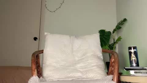 PVT AND MENU ACTIVE online show from 01.25.25