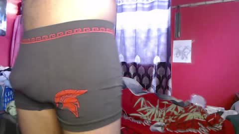 Snapshot of longdickservice01 chatting on 01.21.25 professionalbreastsucker online show from 01.21.25