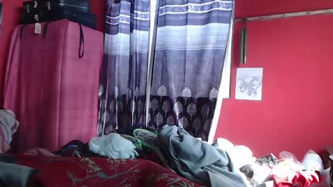 Snapshot of longdickservice01 chatting on 02.28.25 professionalbreastsucker online show from 02.28.25