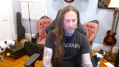 Snapshot of longhair021 chatting on 09.08.25 longhair online show from 09.08.25