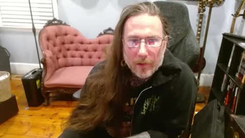 Snapshot of longhair021 chatting on 09.21.25 longhair online show from 09.21.25