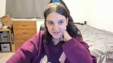 Snapshot of longhairbigbewbs chatting on 09.23.25 Rose online show from 09.23.25