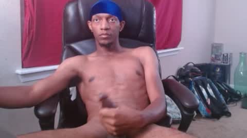 Snapshot of longknoxsteel chatting on 10.27.25 LongKnoxSteel online show from 10.27.25