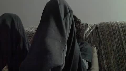 Snapshot of longnight5 chatting on 01.15.25 Alejandro Rulitos Twitter longnight55 Intagram 5longnight5 online show from 01.15.25