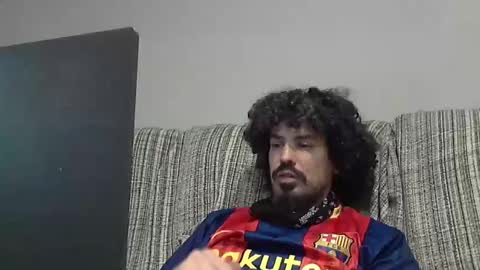 Snapshot of longnight5 chatting on 01.21.25 Alejandro Rulitos Twitter longnight55 Intagram 5longnight5 online show from 01.21.25