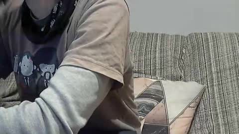 Snapshot of longnight5 chatting on 02.19.25 Alejandro Rulitos Twitter longnight55 Intagram 5longnight5 online show from 02.19.25