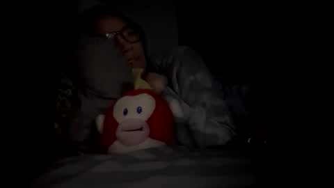 Snapshot of longstorywhore chatting on 10.22.25 longstorywhore online show from 10.22.25