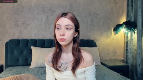 Snapshot of look_my_passion chatting on 02.08.25 Hanna online show from 02.08.25