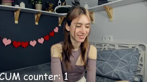 Snapshot of look_my_passion chatting on 02.13.25 Hanna online show from 02.13.25