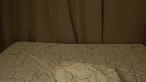 Snapshot of look_my_passion chatting on 03.10.25 Hanna online show from 03.10.25