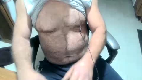 Snapshot of lookin4fun4 chatting on 01.05.25 lookin4fun4 online show from 01.05.25