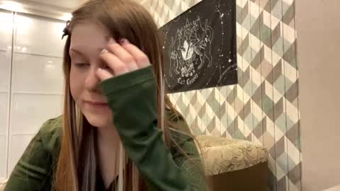 EVA online show from 11.03.25