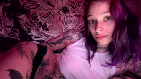 lookingforlona online show from 09.18.25