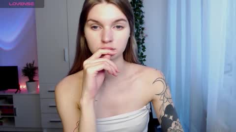 Luna online show from 11.21.25