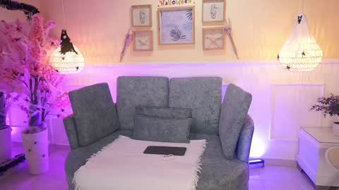 Loona Nyx online show from 10.07.25