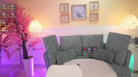 Loona Nyx online show from 11.05.25