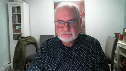 loop102 online show from 10.25.25