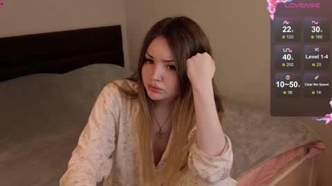 Lora online show from 10.13.25