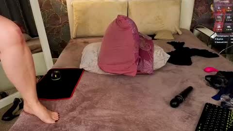 Snapshot of lorabigass chatting on 02.21.25 Lora online show from 02.21.25