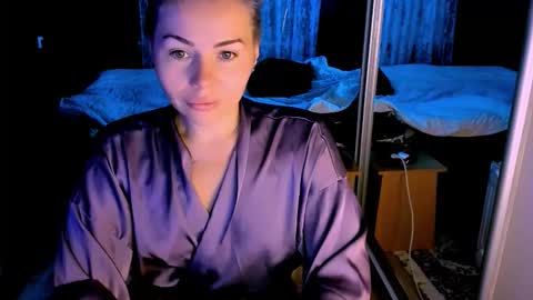 Lora online show from 10.03.25