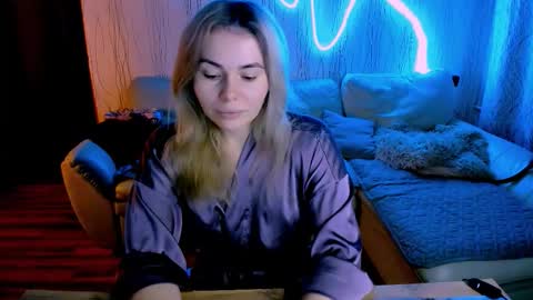 Lora online show from 12.16.25