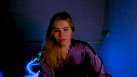 Lora online show from 04.01.26