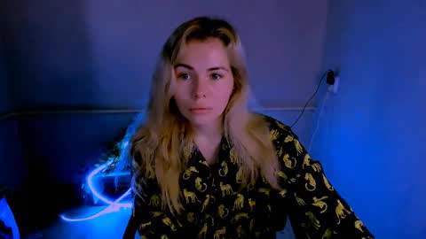 Lora online show from 04.06.26