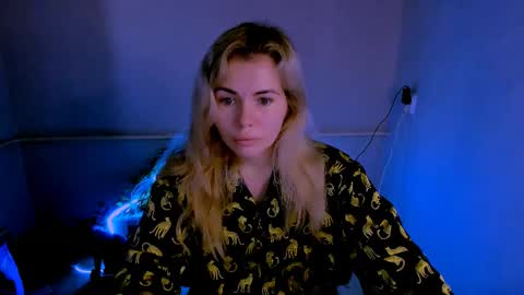 Lora online show from 04.06.26