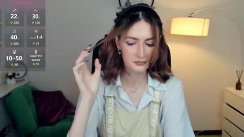 Lora online show from 11.25.25