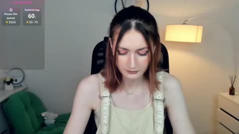 Lora online show from 11.28.25