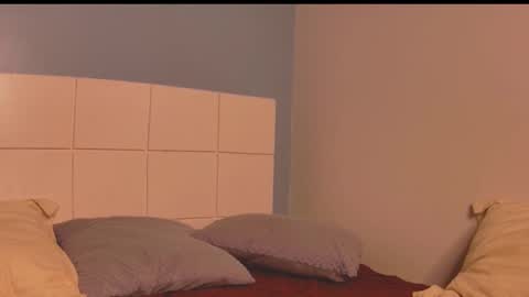 Snapshot of loraforreal chatting on 10.03.25 Blackcat online show from 10.03.25