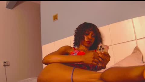 Snapshot of loraforreal chatting on 11.17.25 Blackcat online show from 11.17.25