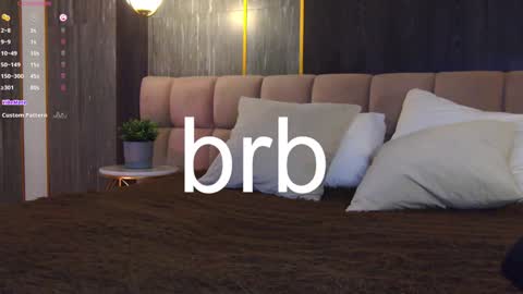 Snapshot of loraineluff chatting on 02.08.25 Loraine online show from 02.08.25