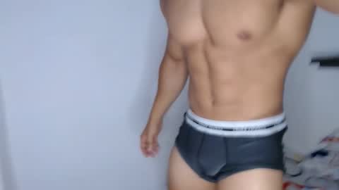 Dominic online show from 11.28.25