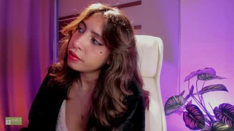 Deborah Daz online show from 01.04.25