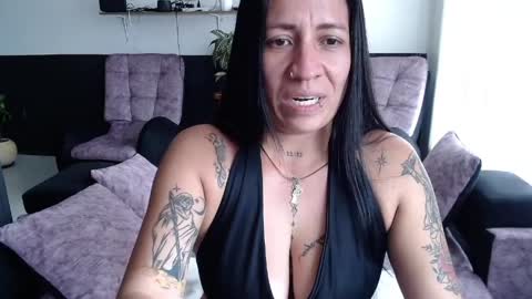 Snapshot of lore_02 chatting on 04.05.26 lore online show from 04.05.26