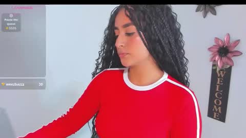 Snapshot of lore_rey chatting on 10.31.25 lore_rey online show from 10.31.25