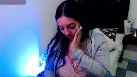 Snapshot of loren_44tits chatting on 06.19.26 Loren online show from 06.19.26