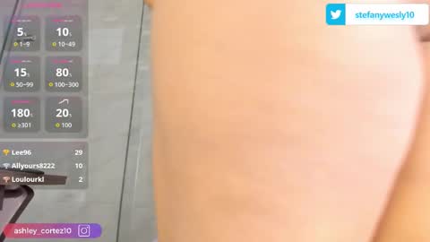 Snapshot of lorena_rico10 chatting on 10.11.25 Ashley Cotez online show from 10.11.25