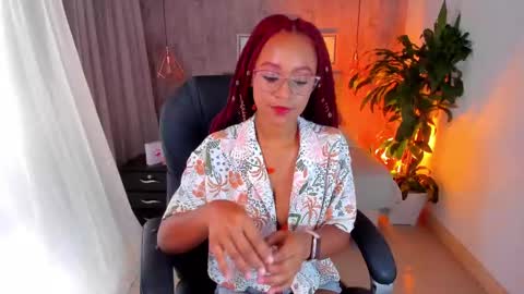 Lorena Vieira  online show from 12.07.24