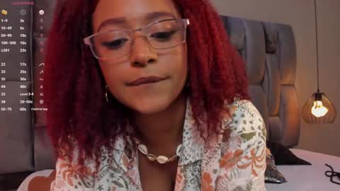 Lorena Vieira  online show from 02.07.25