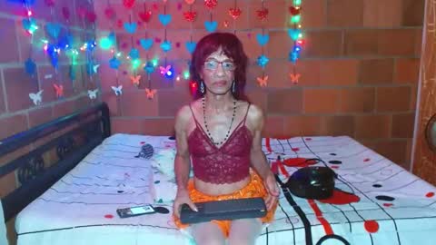 Lorena Capelli online show from 01.30.25