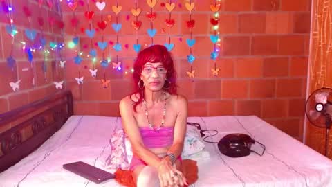 Lorena Capelli online show from 02.14.25