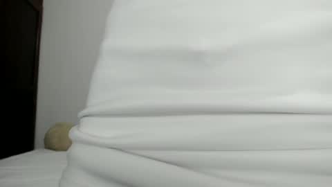 Snapshot of lorenita_gat chatting on 07.01.26 lorenita_gat online show from 07.01.26