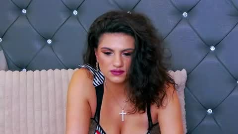 Snapshot of lorennemays chatting on 02.07.26 Lorenne Mays online show from 02.07.26