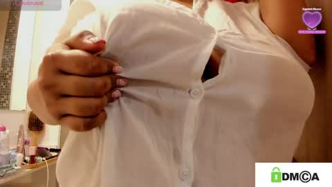 Queen Loreth online show from 04.08.26